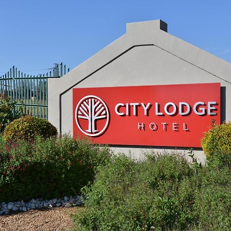 City Lodge Hotel Johannesburg Airport, Barbara Road Κέμπτον Παρκ Εξωτερικό φωτογραφία