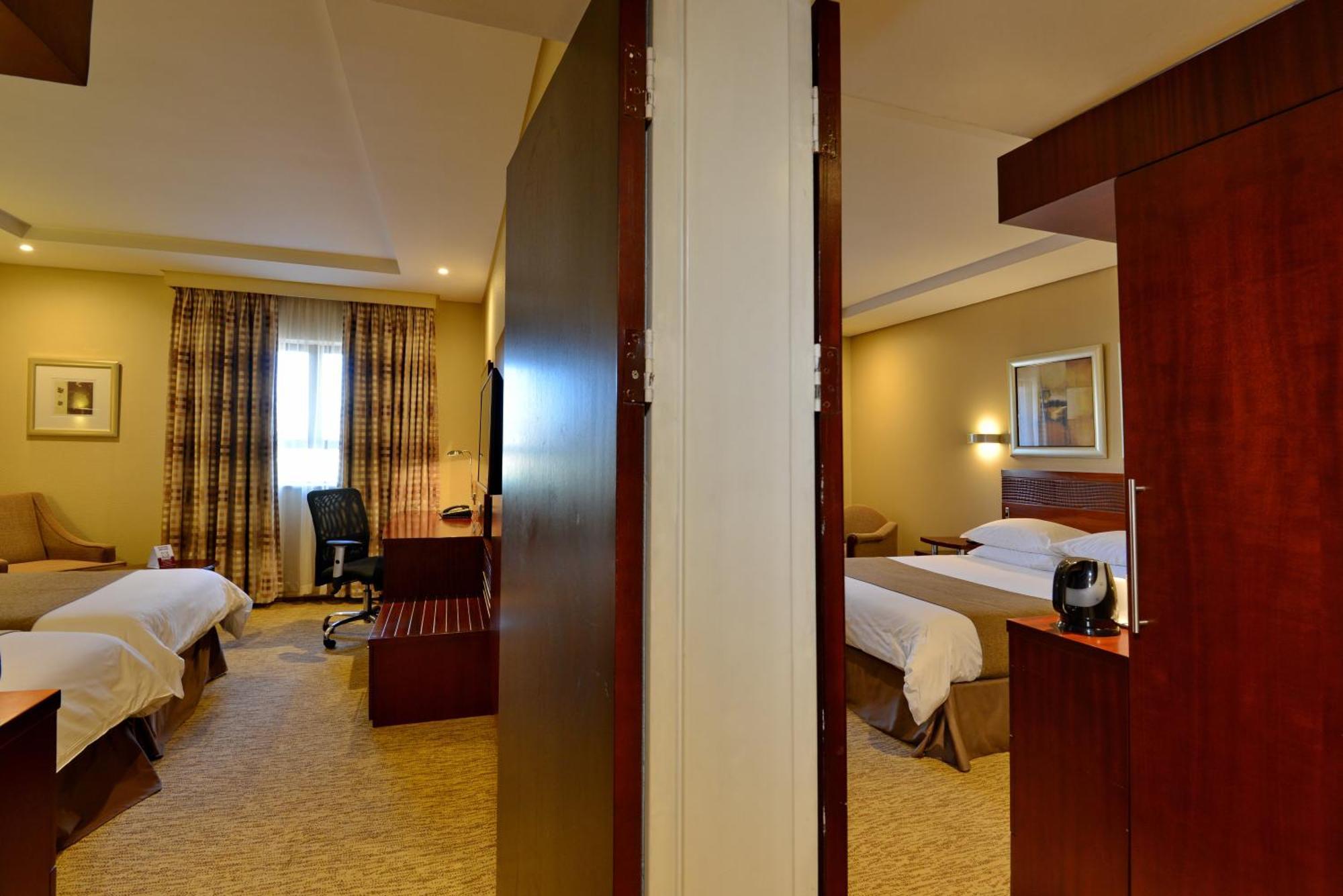 City Lodge Hotel Johannesburg Airport, Barbara Road Κέμπτον Παρκ Εξωτερικό φωτογραφία