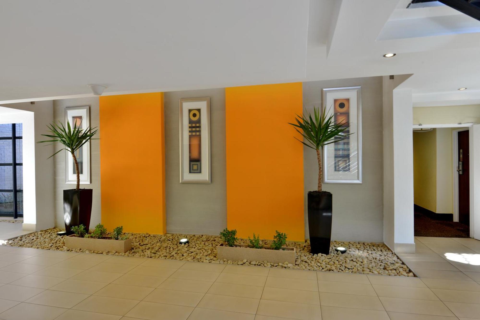 City Lodge Hotel Johannesburg Airport, Barbara Road Κέμπτον Παρκ Εξωτερικό φωτογραφία