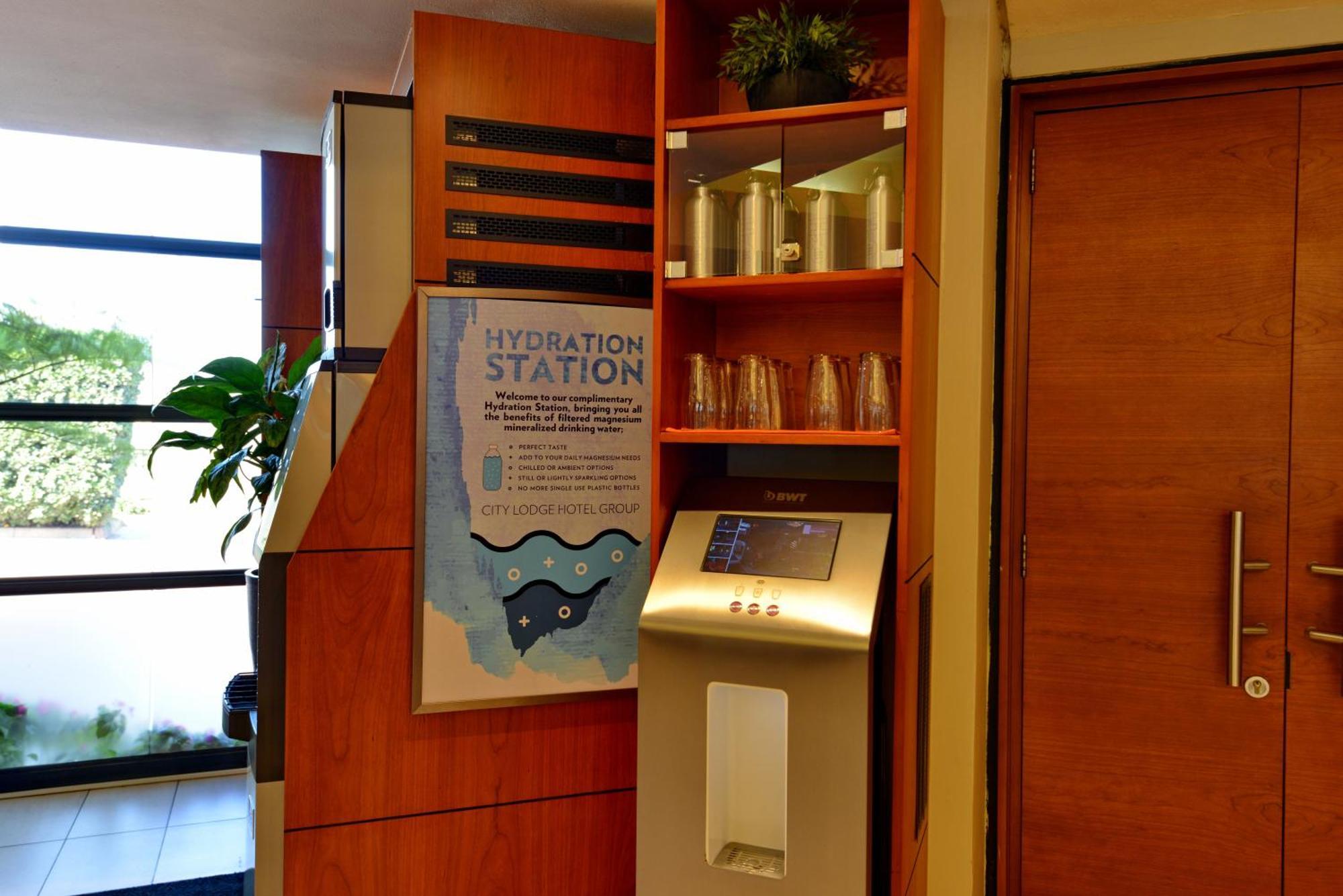 City Lodge Hotel Johannesburg Airport, Barbara Road Κέμπτον Παρκ Εξωτερικό φωτογραφία
