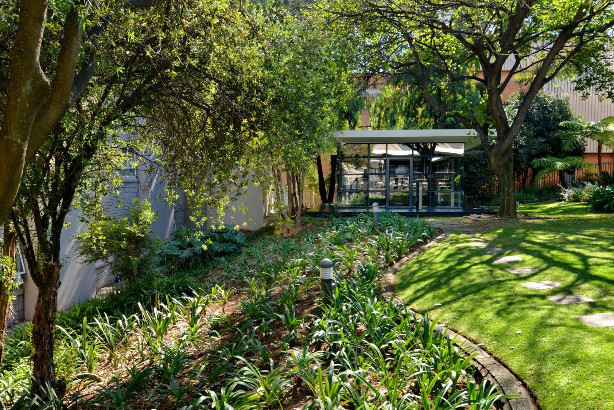 City Lodge Hotel Johannesburg Airport, Barbara Road Κέμπτον Παρκ Εξωτερικό φωτογραφία